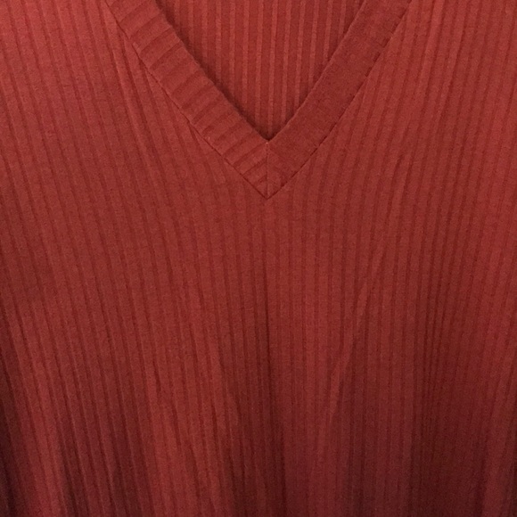 FOREVER 21 Top - Picture 2 of 3